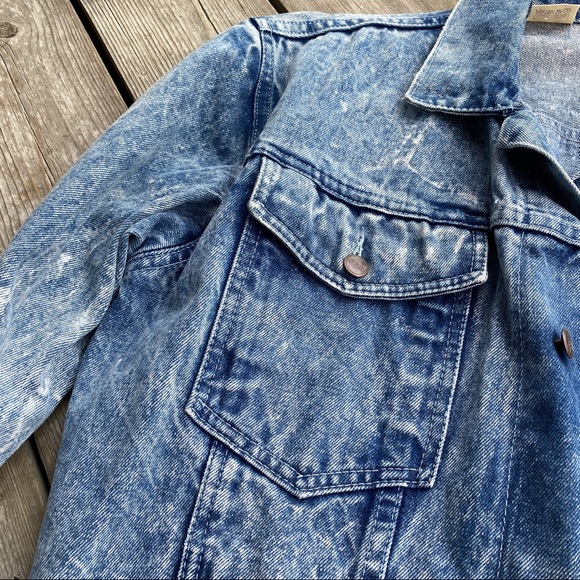 Vintage Acid-Washed Denim/Jean Jacket - Picture 3 of 8